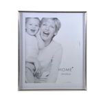 Portarretrato-con-marco-metal-20x25-cm-0