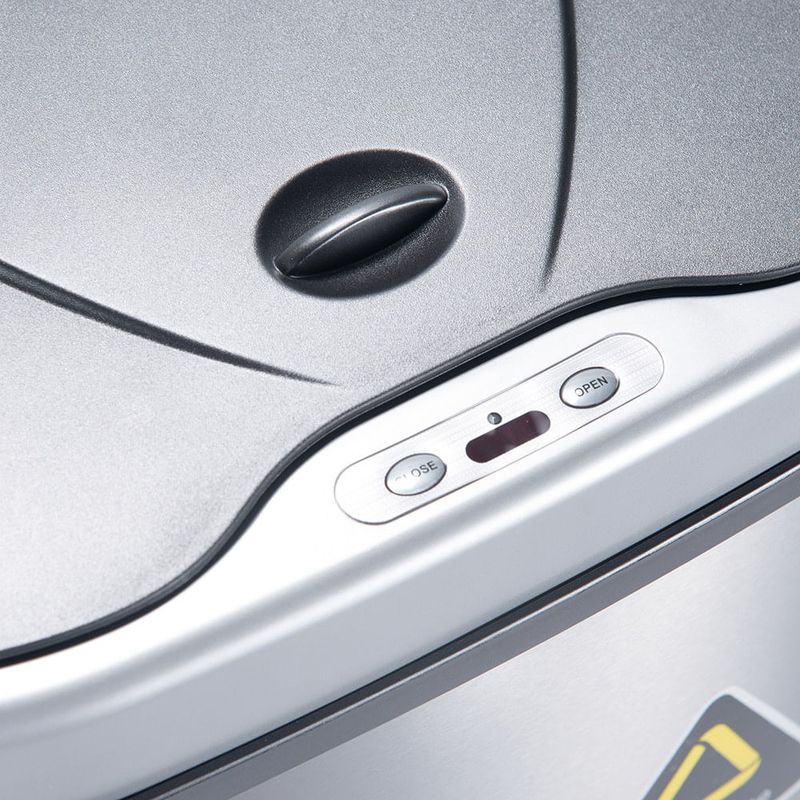 Papelera-doble-con-sensor-70L-plateado-542x33x67-2