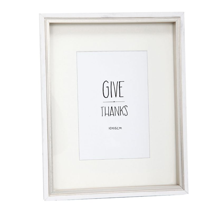 Portarretratos-con-marco-en-madera-10x15-cm-0