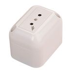 Toma-tres-en-linea-CONATEL-con-tierra-10A-exterior-0