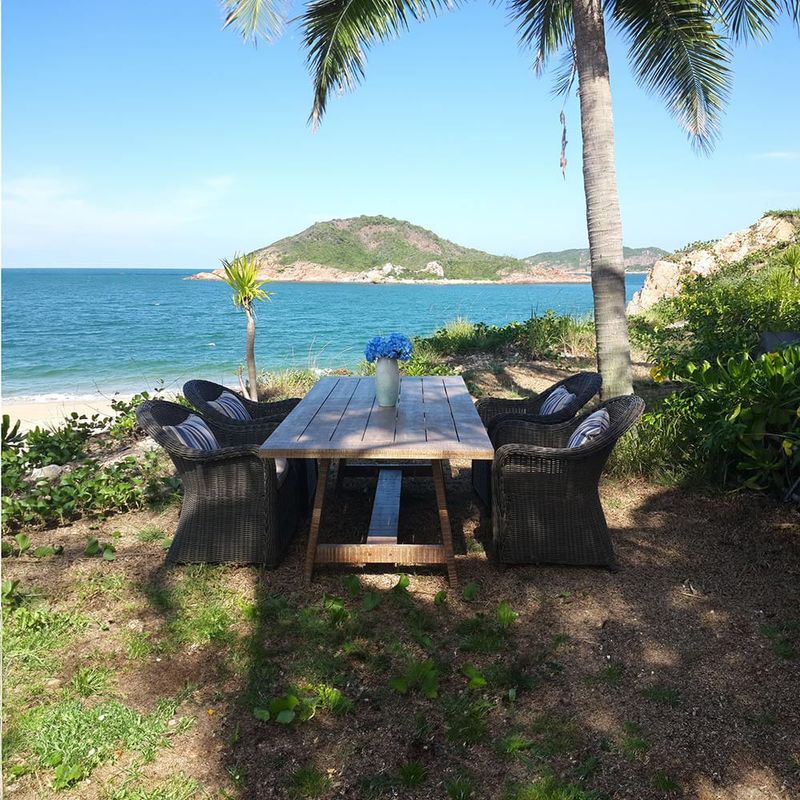 Butaca-Hiller-en-Ratan-con-Almohadon-57x70x85-cm-4