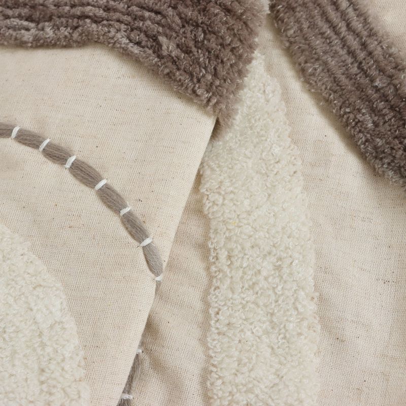 Almohadon-35x50-cm-con-borlas-1