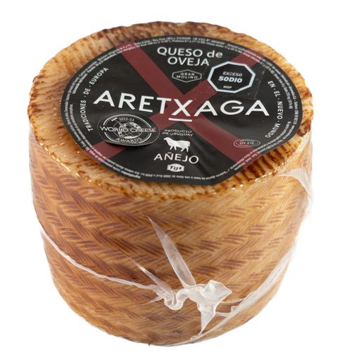 Queso de oveja añejo horma ARETXAGA 1 kg aprox.