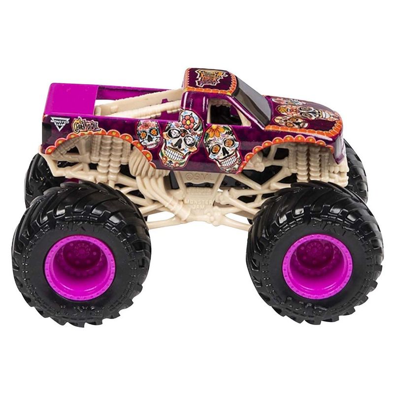 Monster-Jam---vehiculos-coleccionables-8
