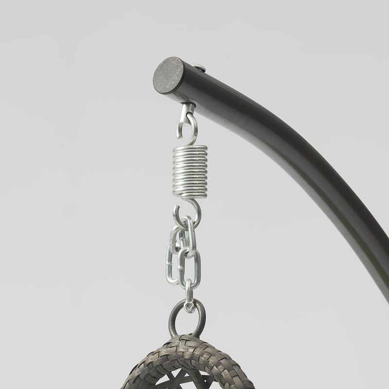 Hamaca-colgante-en-ratan-grueso-3