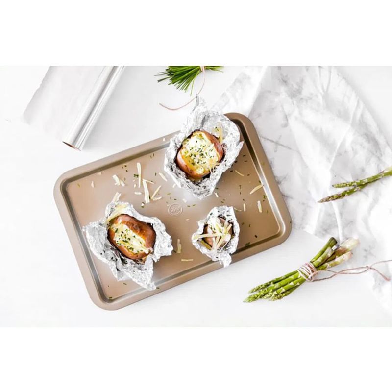 Bandeja-galletas-43x29-non-stick-gold-1
