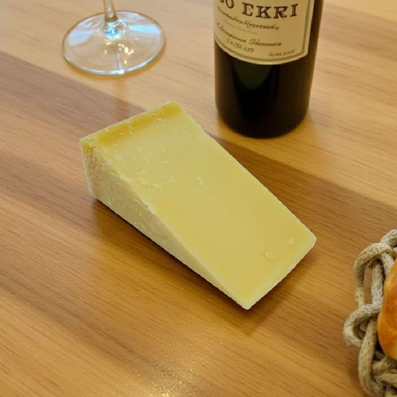 Queso-Parmesano-MAIA-cuña-x-300-g-2